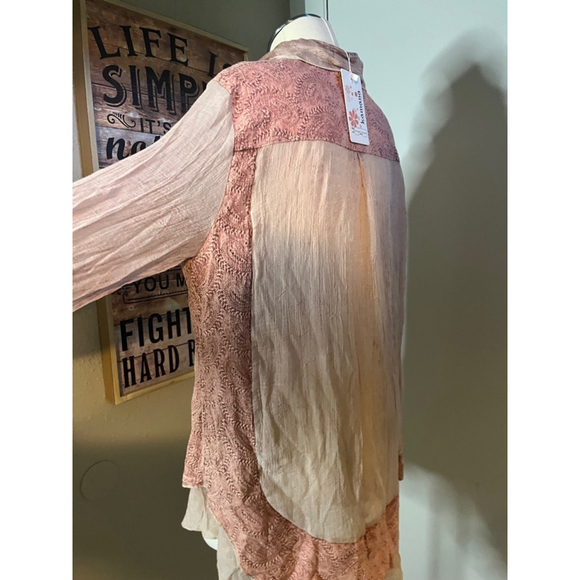 nwt womens coral pink blouse lacy design roll tab size med - Picture 8 of 16